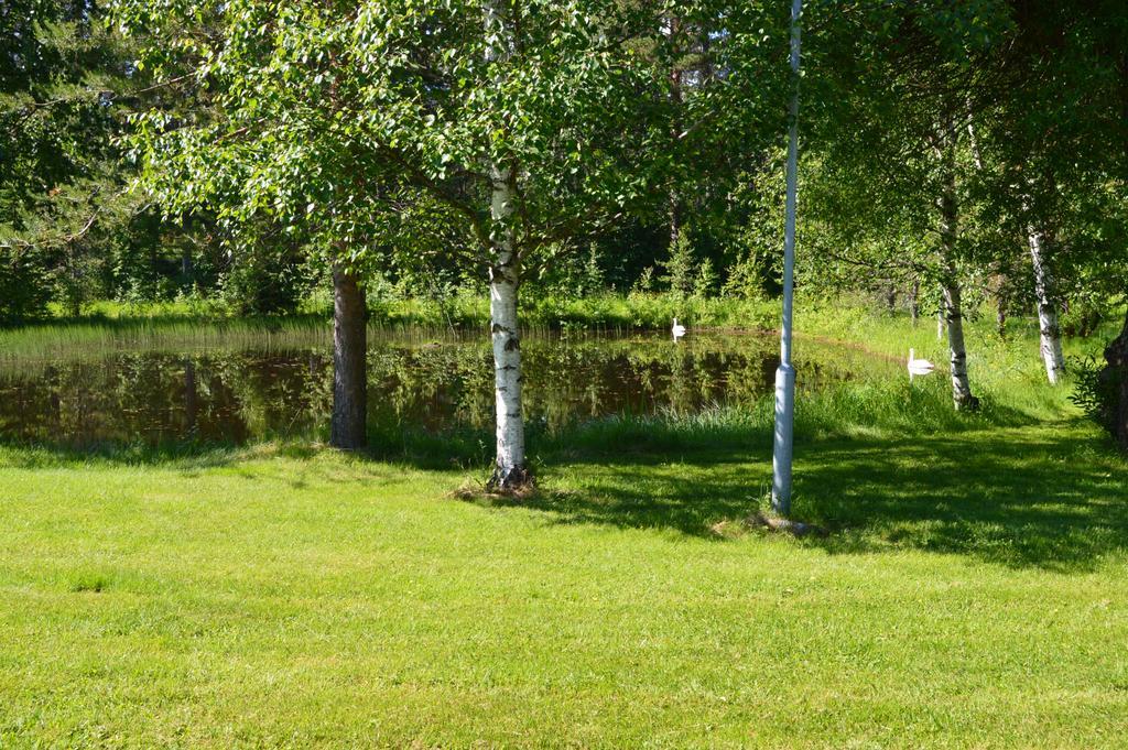 Hotelli Ravintola Tiilikka Rautavaara Exterior photo